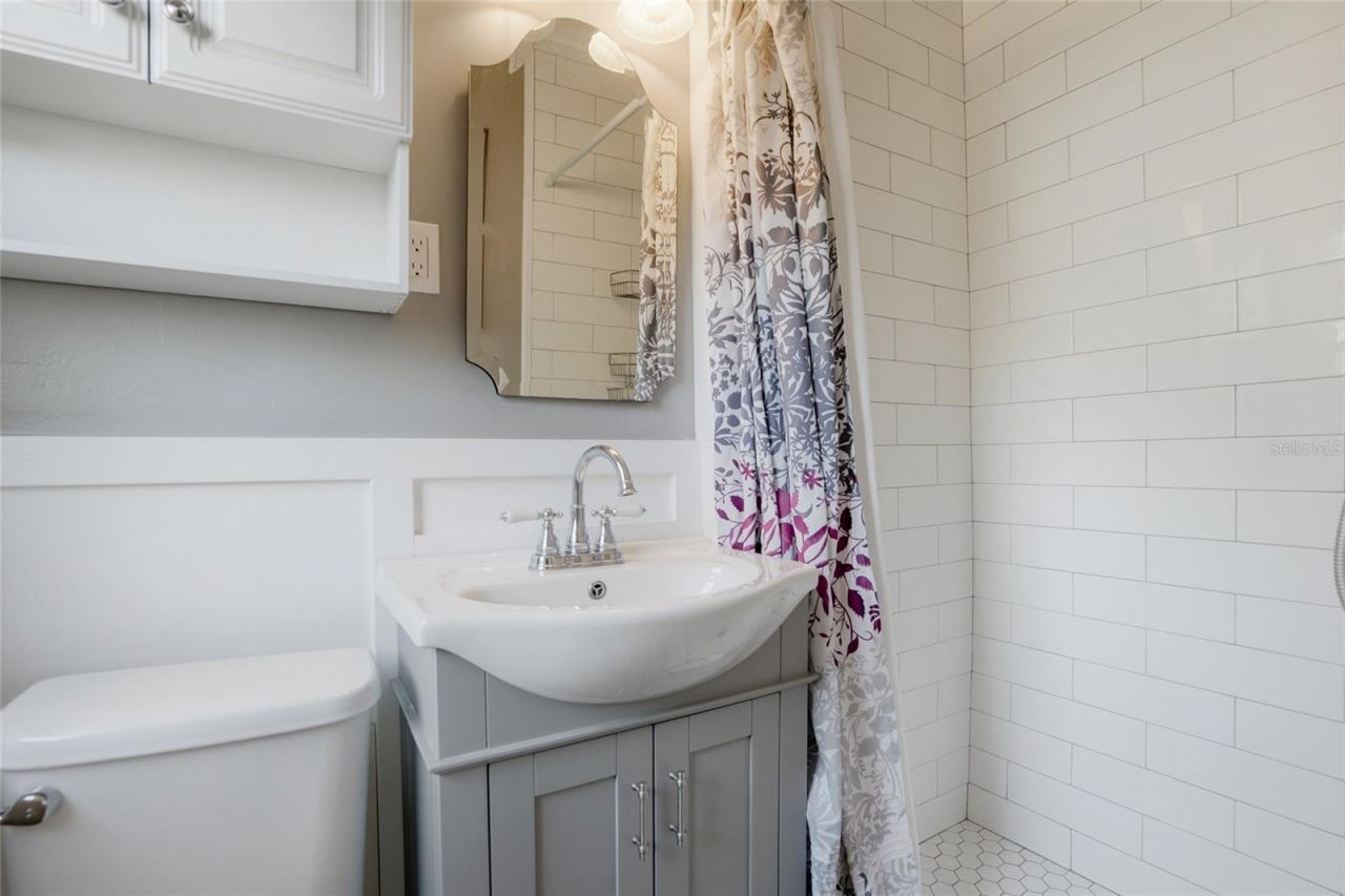 511 27th Avenue N, Saint Petersburg, FL 33704 Photo