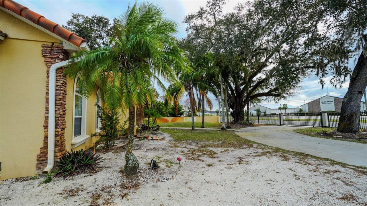 14117 Boggy Creek Road, Orlando, FL 32824 Photo