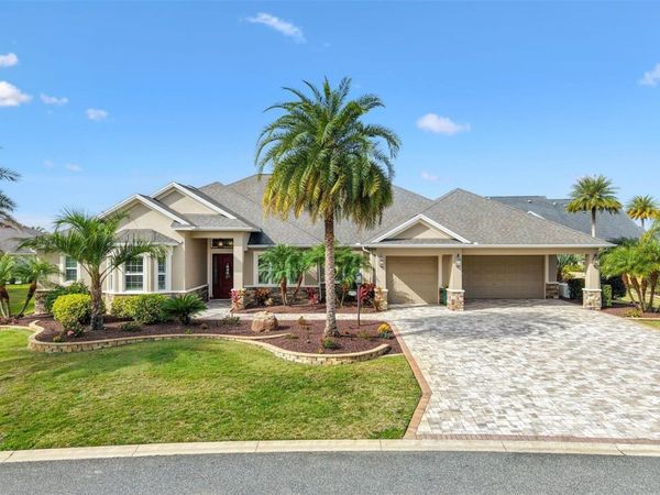 984 IRON OAK WAY, THE VILLAGES, FL 32163