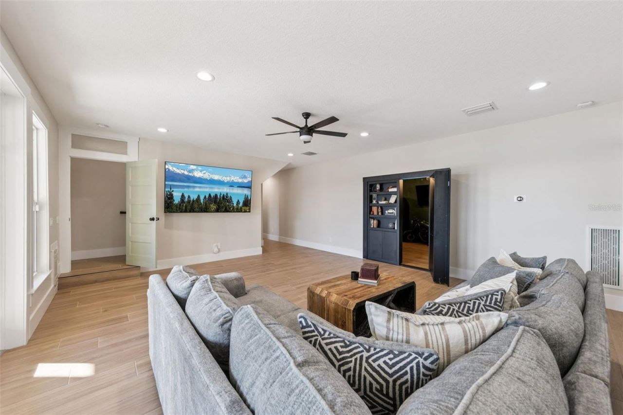 9126 Lake Coventry Court, Gotha, FL 34734 Photo