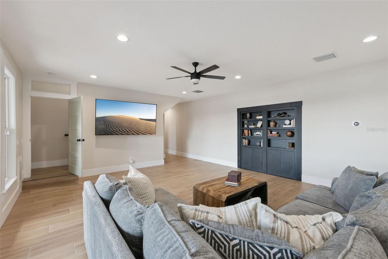 9126 Lake Coventry Court, Gotha, FL 34734 Photo