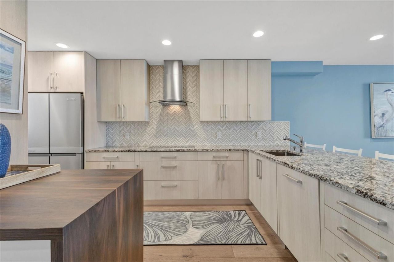 1145 Gulf Of Mexico Dr, Unit 603, Longboat Key, FL 34228 Photo