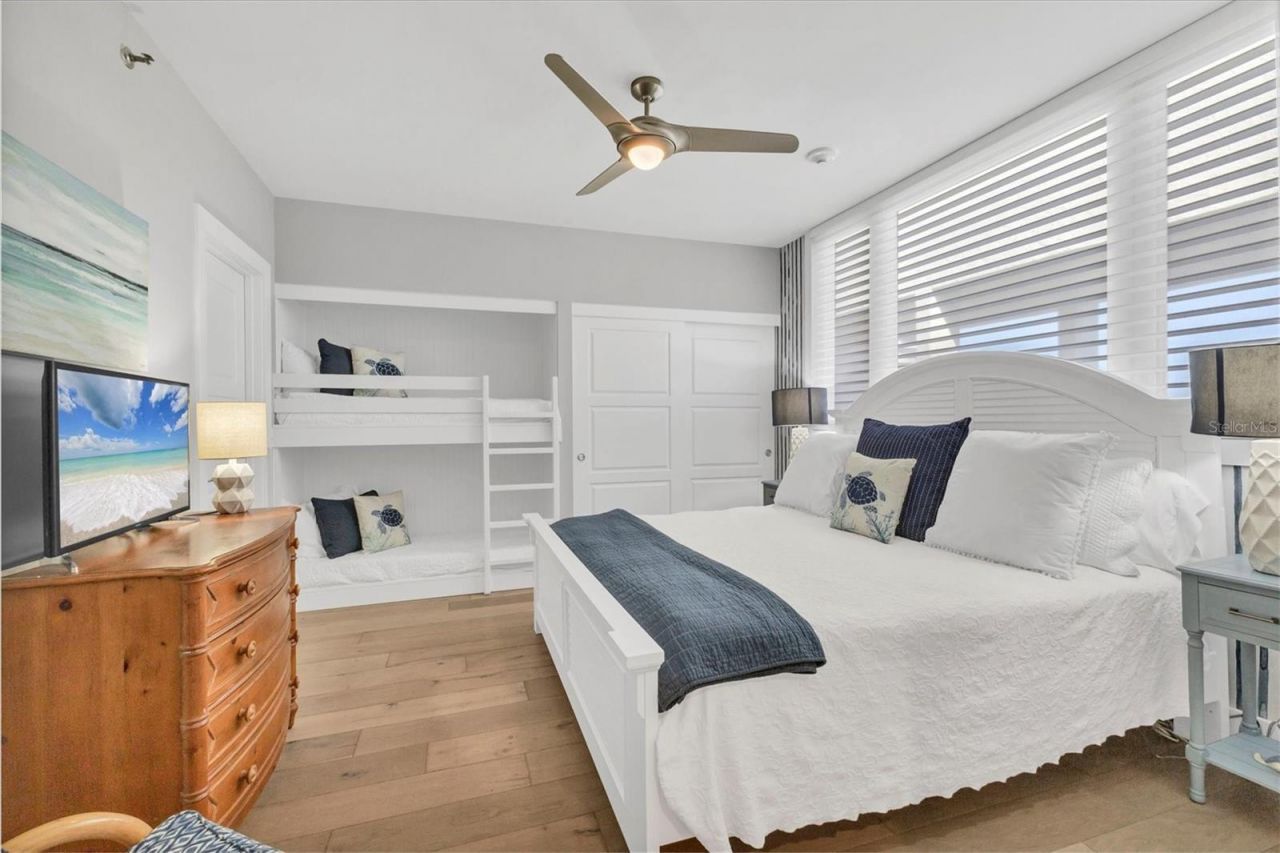 1145 Gulf Of Mexico Dr, Unit 603, Longboat Key, FL 34228 Photo