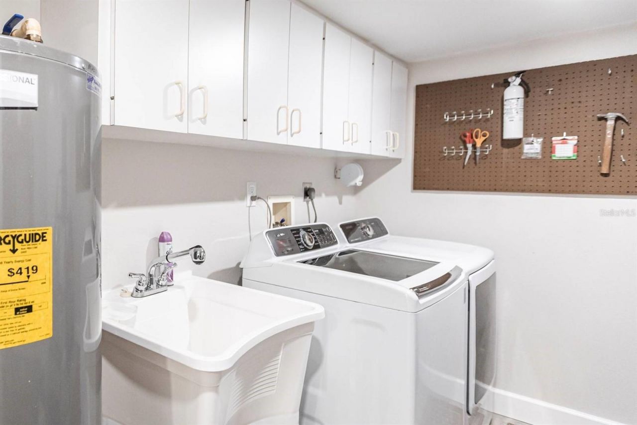 1125 W Peppertree Drive, Unit 402, Sarasota, FL 34242 Photo