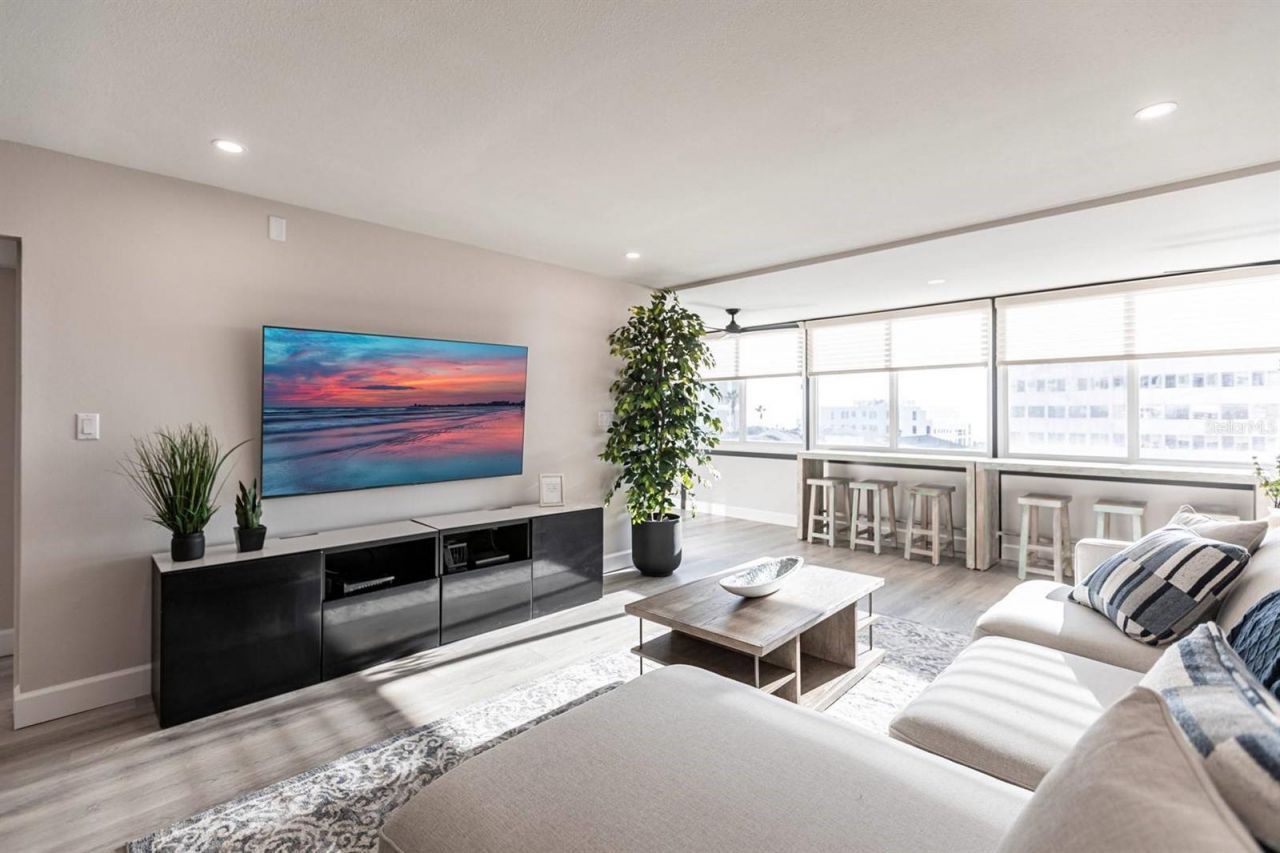 1125 W Peppertree Drive, Unit 402, Sarasota, FL 34242 Photo