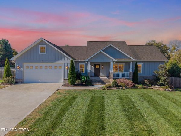 109 Essex Drive, Knoxville, TN 37922