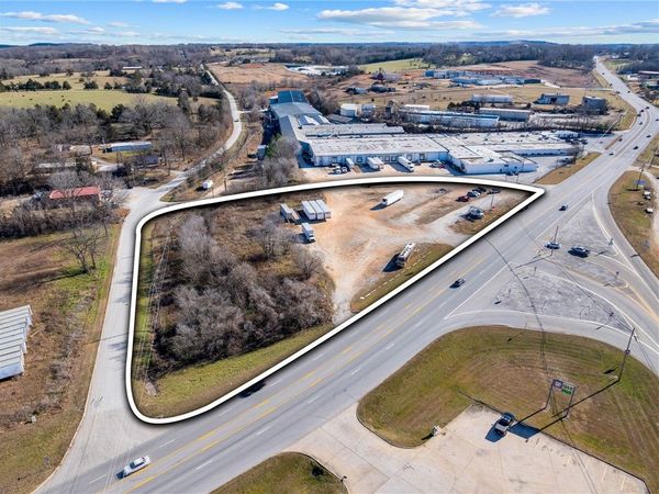 000 US-65 , Harrison, AR 72601