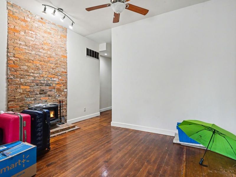 760 Straight Street, Cincinnati, OH 45214 Photo 4