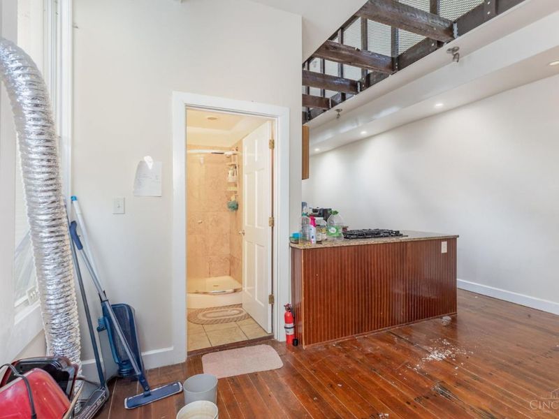 760 Straight Street, Cincinnati, OH 45214 Photo 6