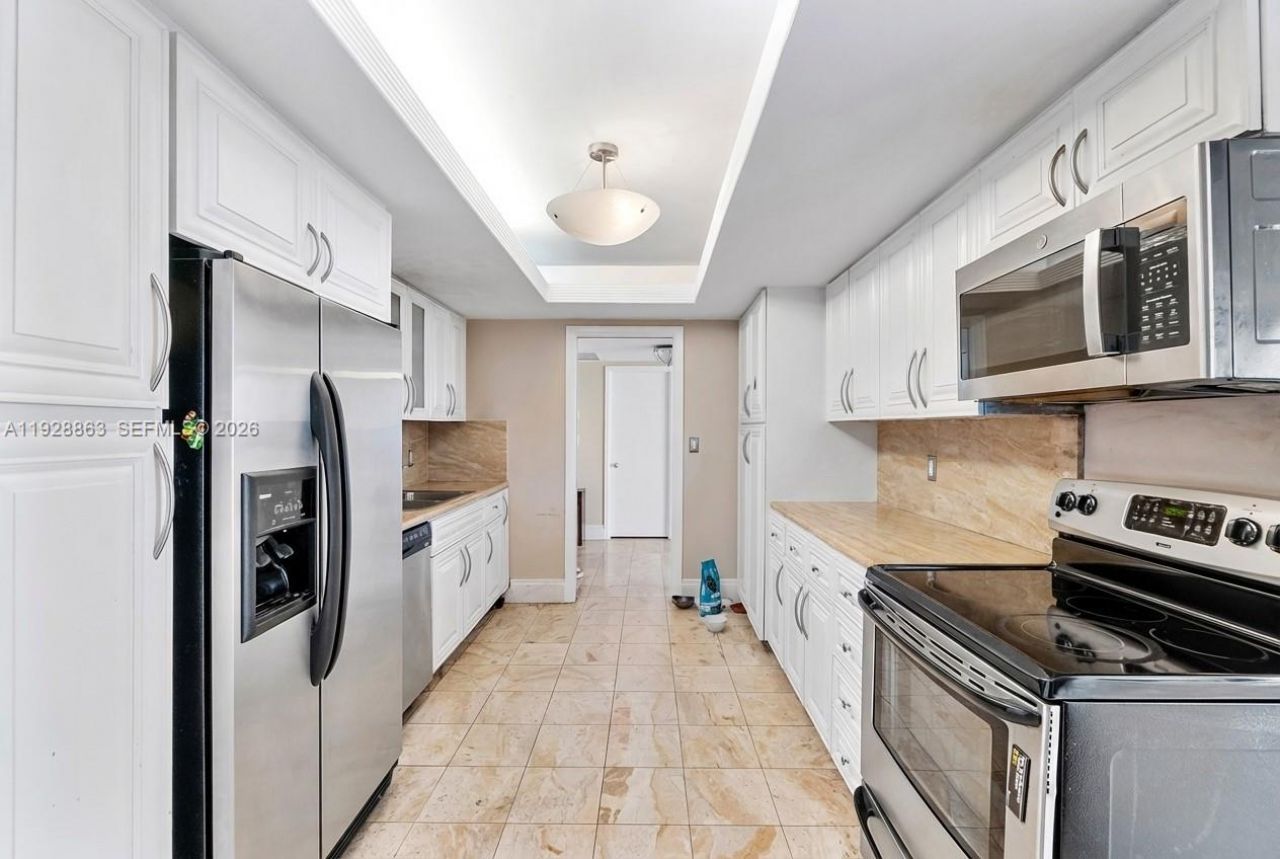 2 Grove Isle Dr, Unit B1110, Miami, FL 33133 Photo