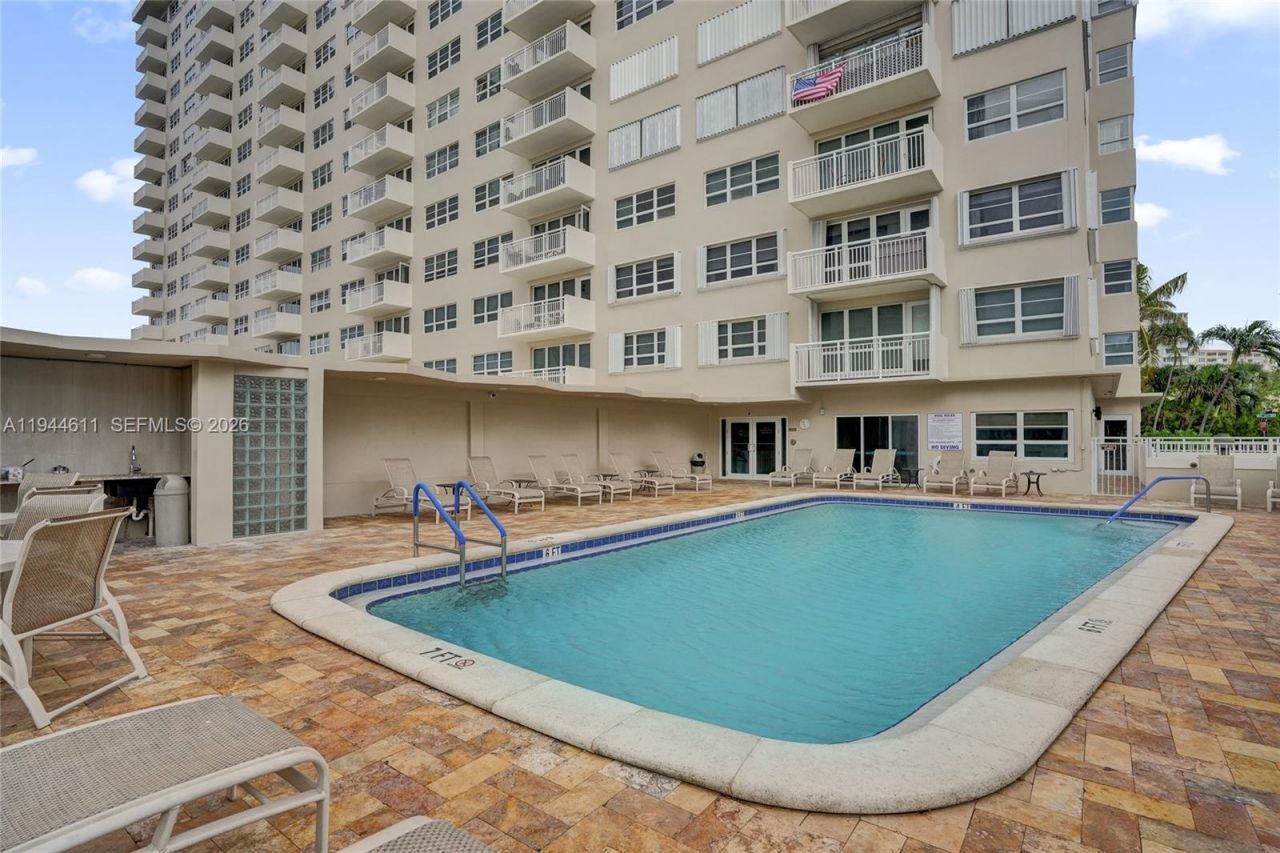 133 N Pompano Beach Blvd, Unit 704, Pompano Beach, FL 33062 Photo