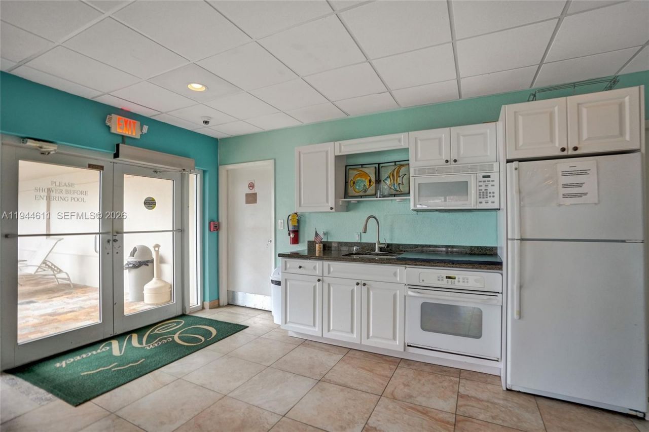 133 N Pompano Beach Blvd, Unit 704, Pompano Beach, FL 33062 Photo