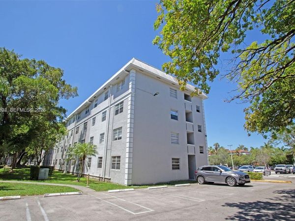 17255 SW 95th Ave, Unit 241, Palmetto Bay, FL 33157