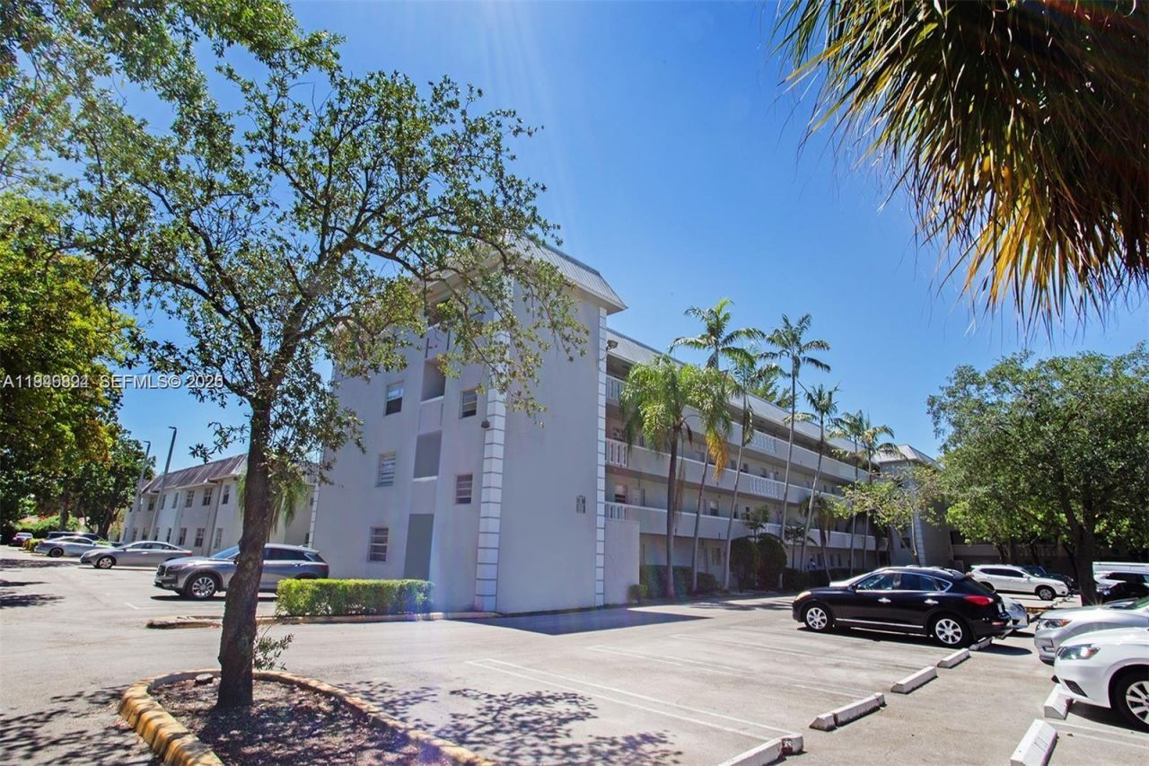 17255 SW 95th Ave, Unit 241, Palmetto Bay, FL 33157 Photo