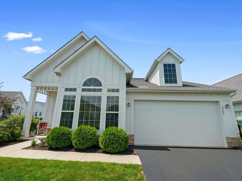 5502 Colling Drive, Unit 19, Dublin, OH 43016 Photo 4