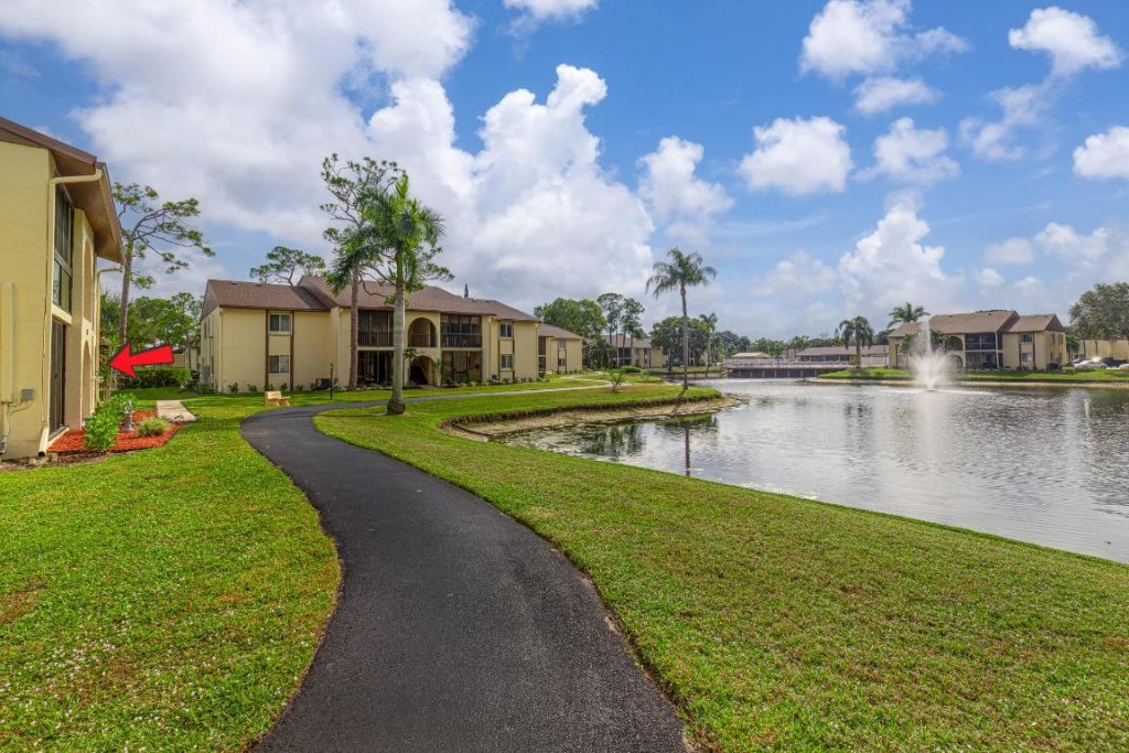 128 Lake Pine Circle, Unit B-1, Greenacres, FL 33463 Photo