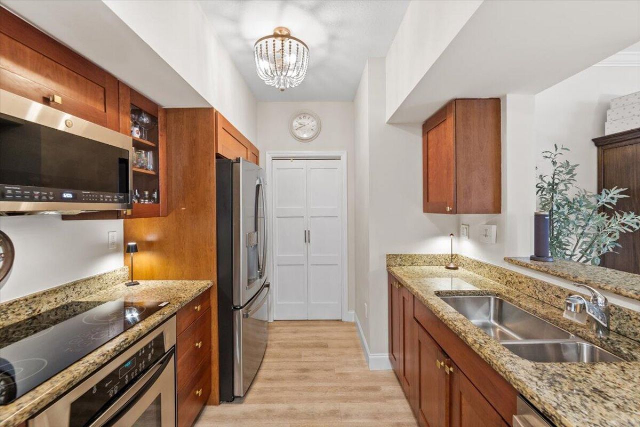 815 NW Flagler Avenue, Unit 201, Stuart, FL 34994 Photo