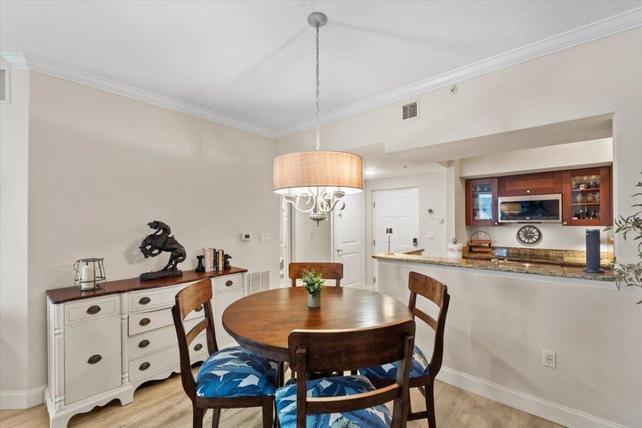 815 NW Flagler Avenue, Unit 201, Stuart, FL 34994 Photo