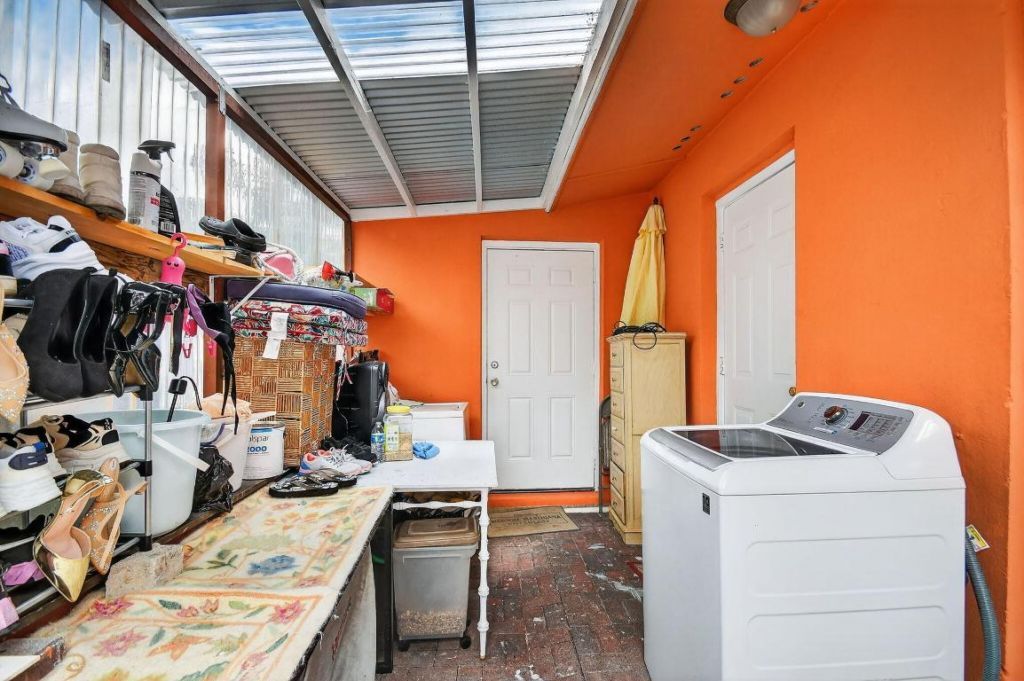 1007 Almeria Road, West Palm Beach, FL 33405 Photo