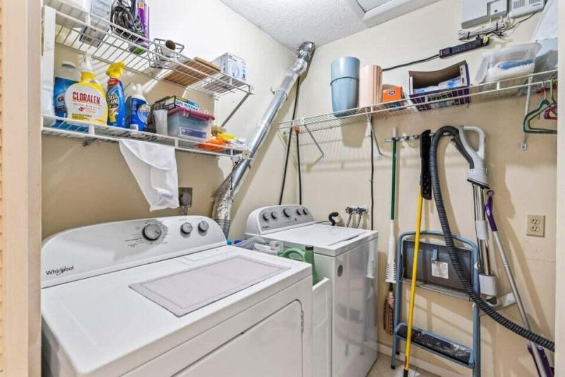 1238 S Lakes End Drive, Unit B, Fort Pierce, FL 34982 Photo