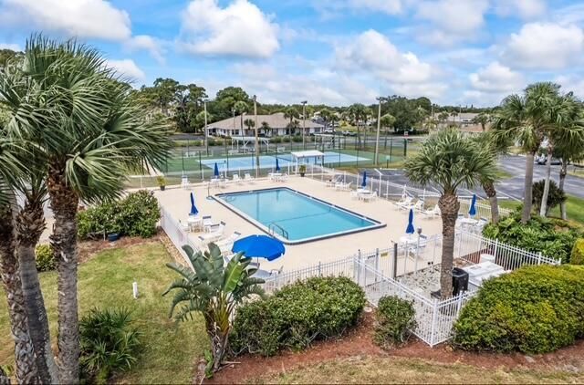 1238 S Lakes End Drive, Unit B, Fort Pierce, FL 34982 Photo