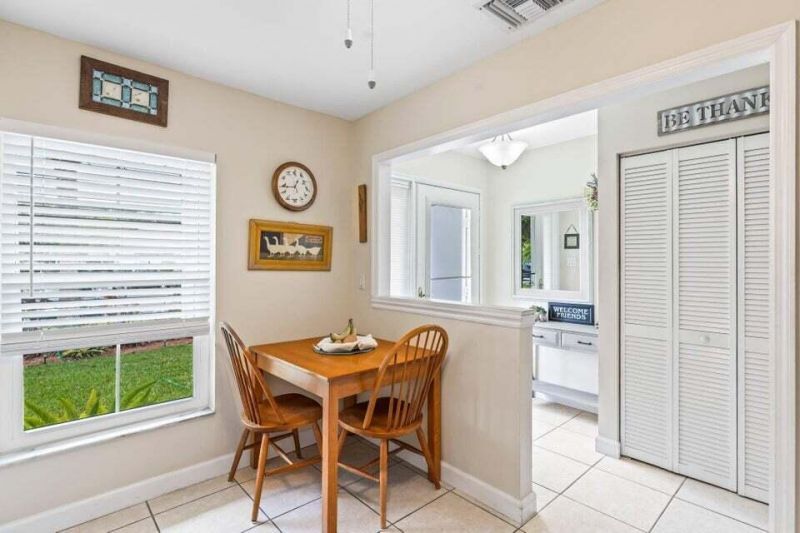 1238 S Lakes End Drive, Unit B, Fort Pierce, FL 34982 Photo