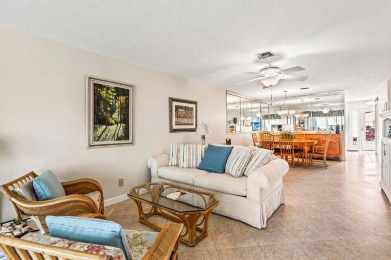 1238 S Lakes End Drive, Unit B, Fort Pierce, FL 34982 Photo