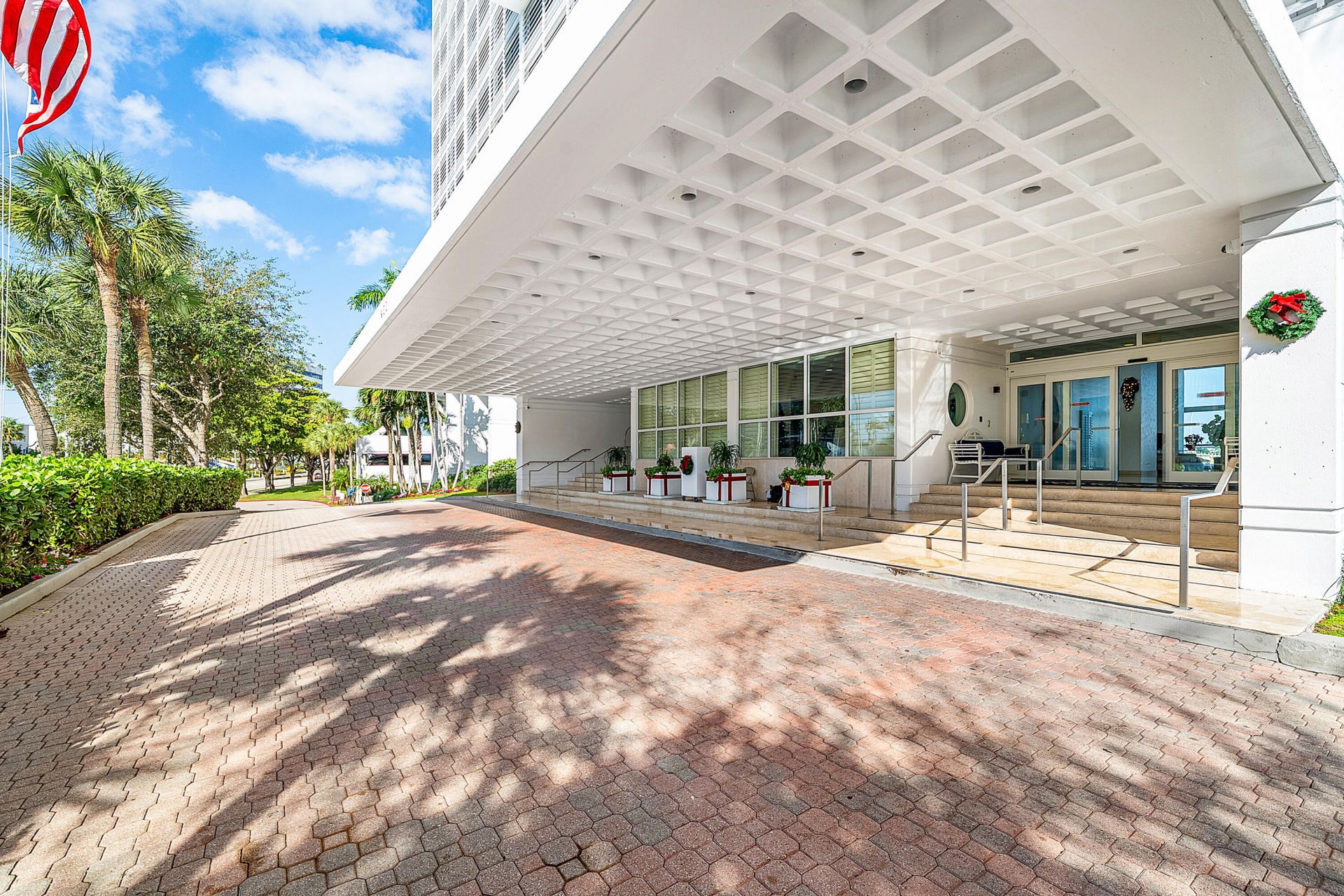 400 N Flagler Drive, Unit 903, West Palm Beach, FL 33401 Photo