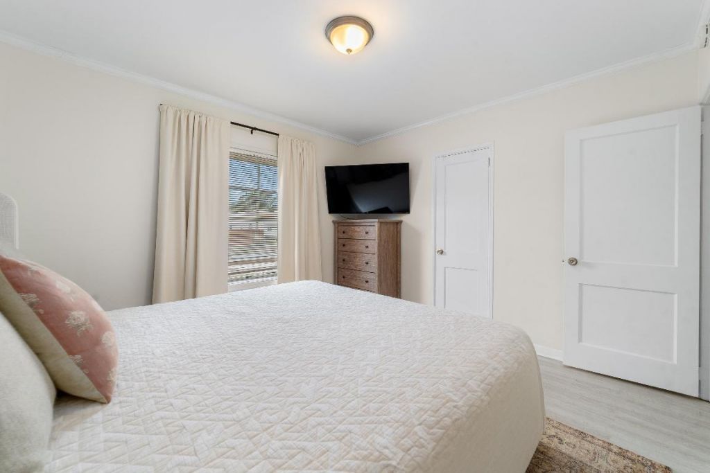 719 Valley Forge Road, West Palm Beach, FL 33405 Photo