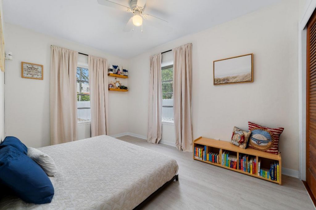 719 Valley Forge Road, West Palm Beach, FL 33405 Photo