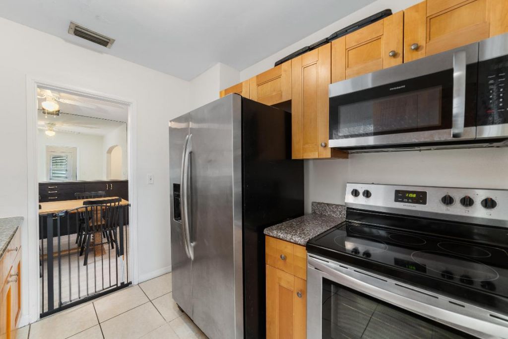 719 Valley Forge Road, West Palm Beach, FL 33405 Photo