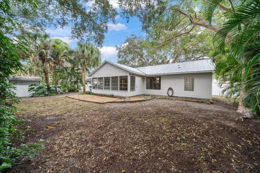 189 Abeto Terrace, Sebastian, FL 32958 Photo