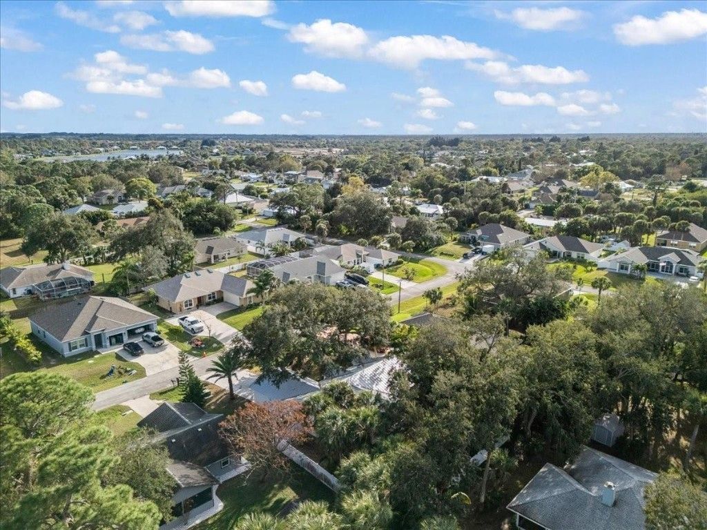 189 Abeto Terrace, Sebastian, FL 32958 Photo