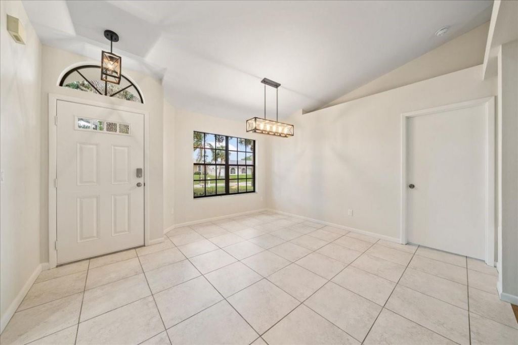 189 Abeto Terrace, Sebastian, FL 32958 Photo