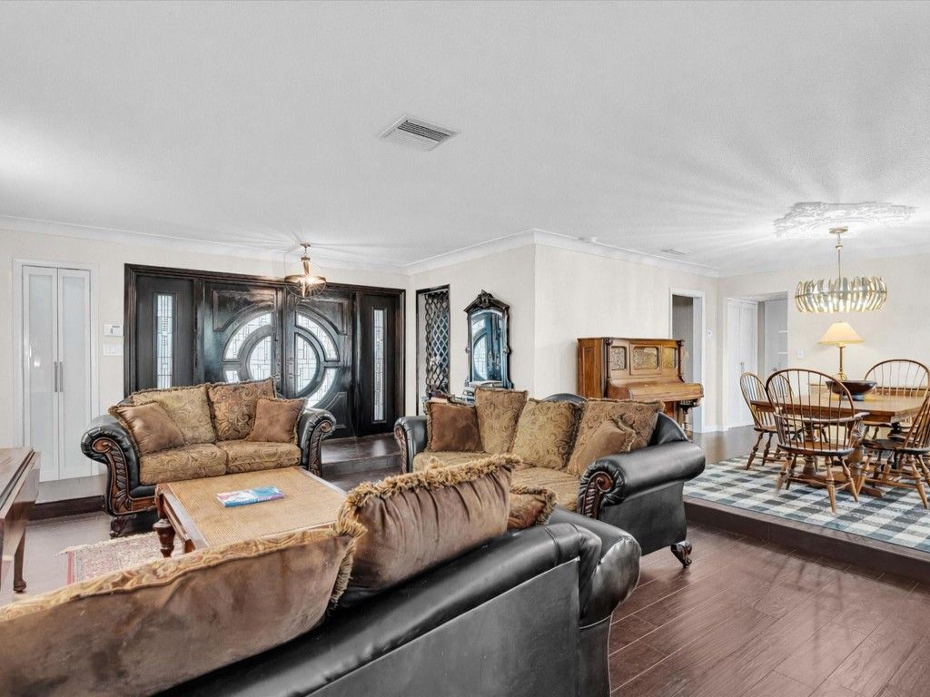 2116 NE 62nd Street, Fort Lauderdale, FL 33308 Photo