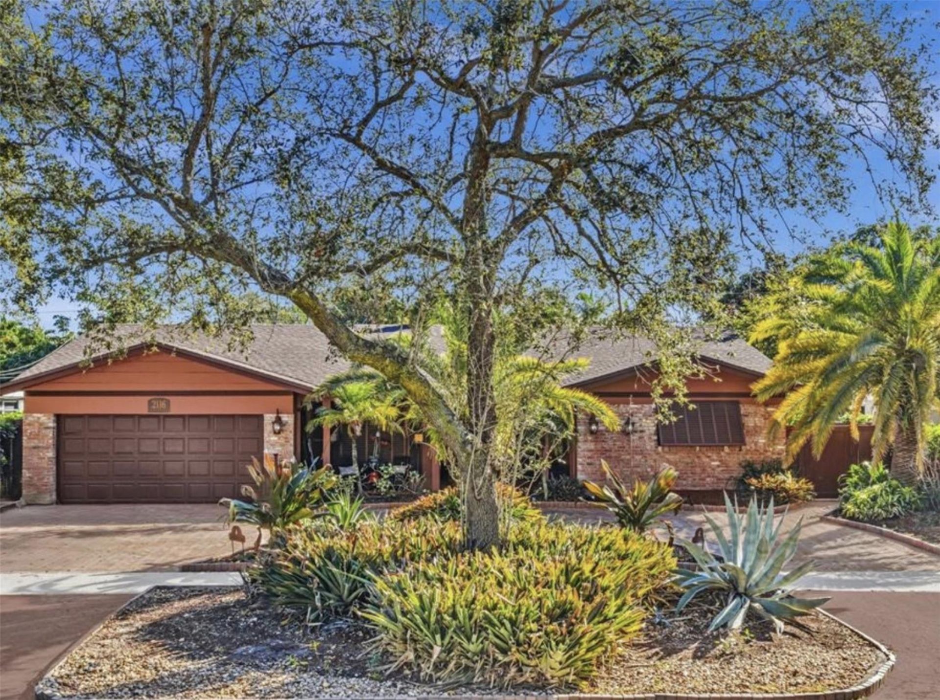 2116 NE 62nd Street, Fort Lauderdale, FL 33308 Photo