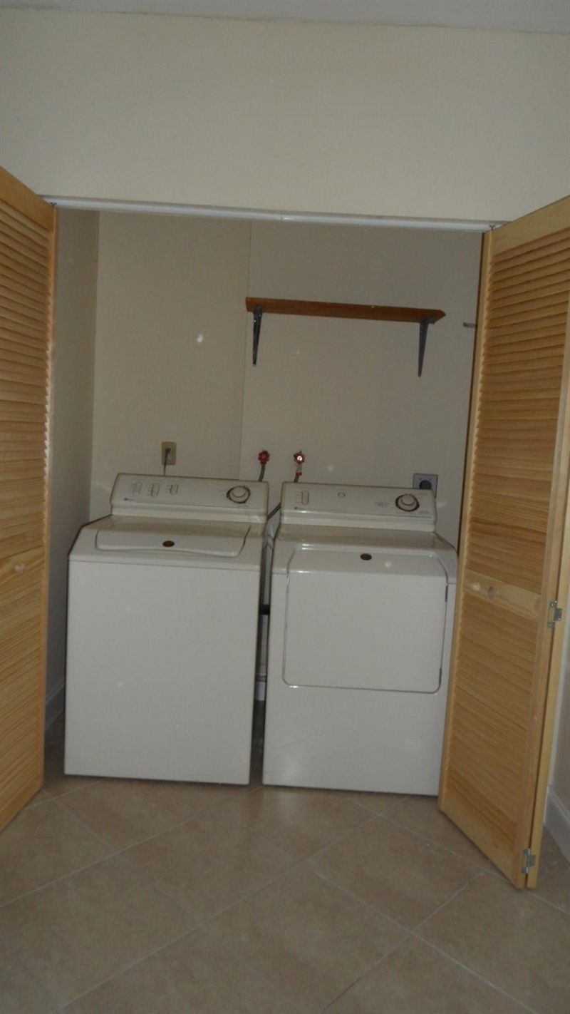 9100 NW 26th Place, Sunrise, FL 33322 Photo