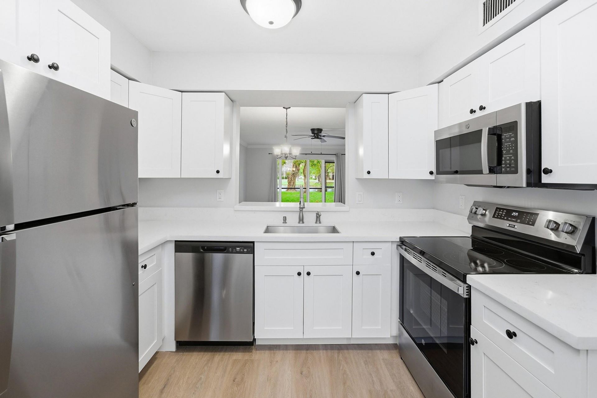 2214 S Cypress Bend Drive, Unit 106, Pompano Beach, FL 33069 Photo