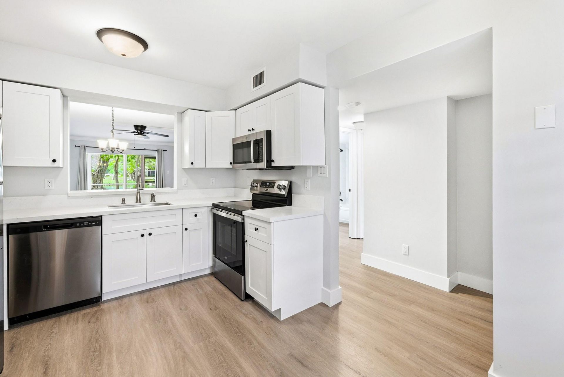 2214 S Cypress Bend Drive, Unit 106, Pompano Beach, FL 33069 Photo