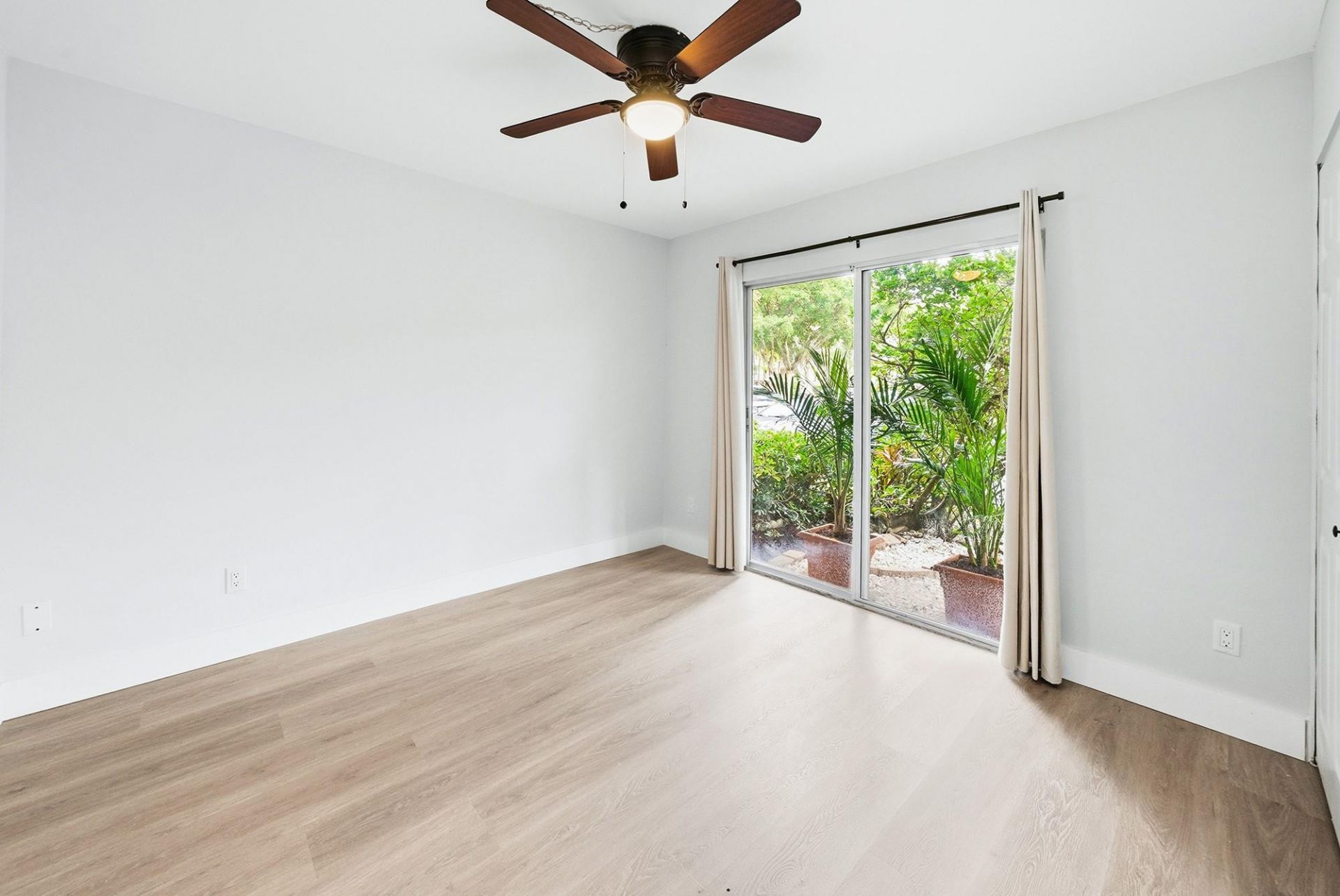 2214 S Cypress Bend Drive, Unit 106, Pompano Beach, FL 33069 Photo