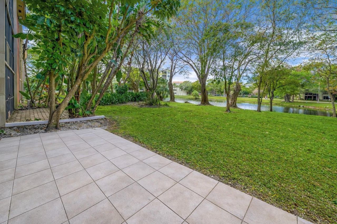 2214 S Cypress Bend Drive, Unit 106, Pompano Beach, FL 33069 Photo