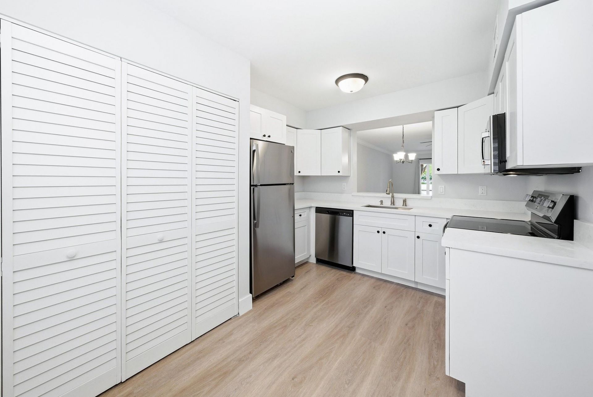 2214 S Cypress Bend Drive, Unit 106, Pompano Beach, FL 33069 Photo