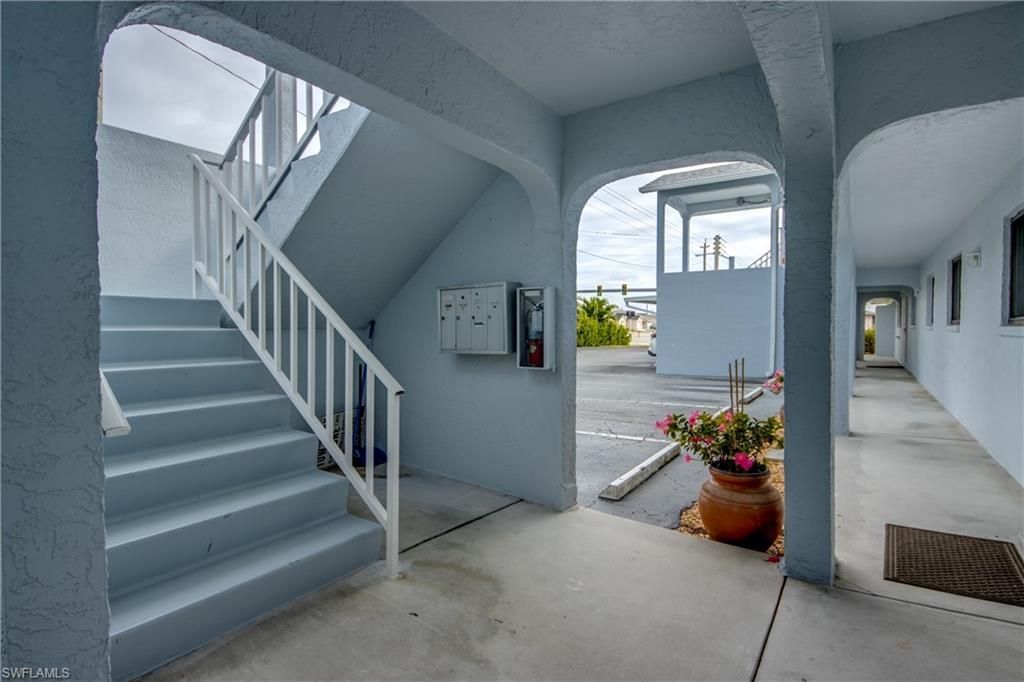 1202 Cape Coral Pkwy W, Unit 206, Cape Coral, FL 33914 Photo