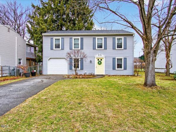 6 Stover Place, Colonie, NY 12205