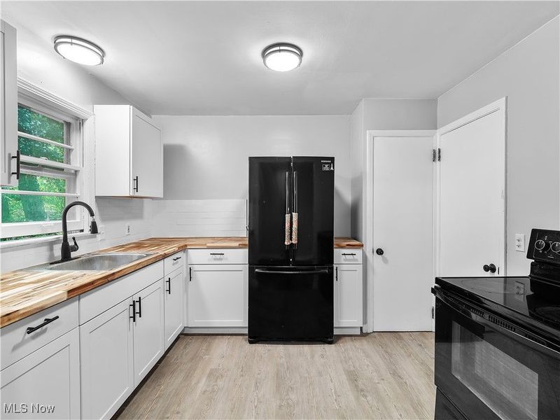 2195 N Taylor Road, Cleveland Heights, OH 44112 Photo 22