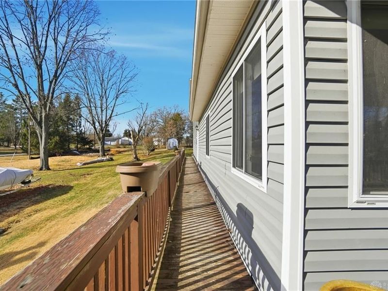 1065 Brunswick Drive, Perry Township, OH 45118 Photo 11