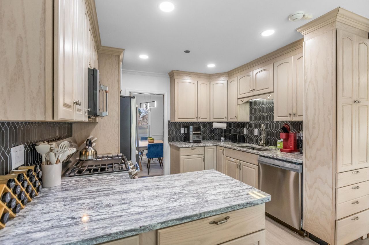 5320 Waterview Drive Photo 28