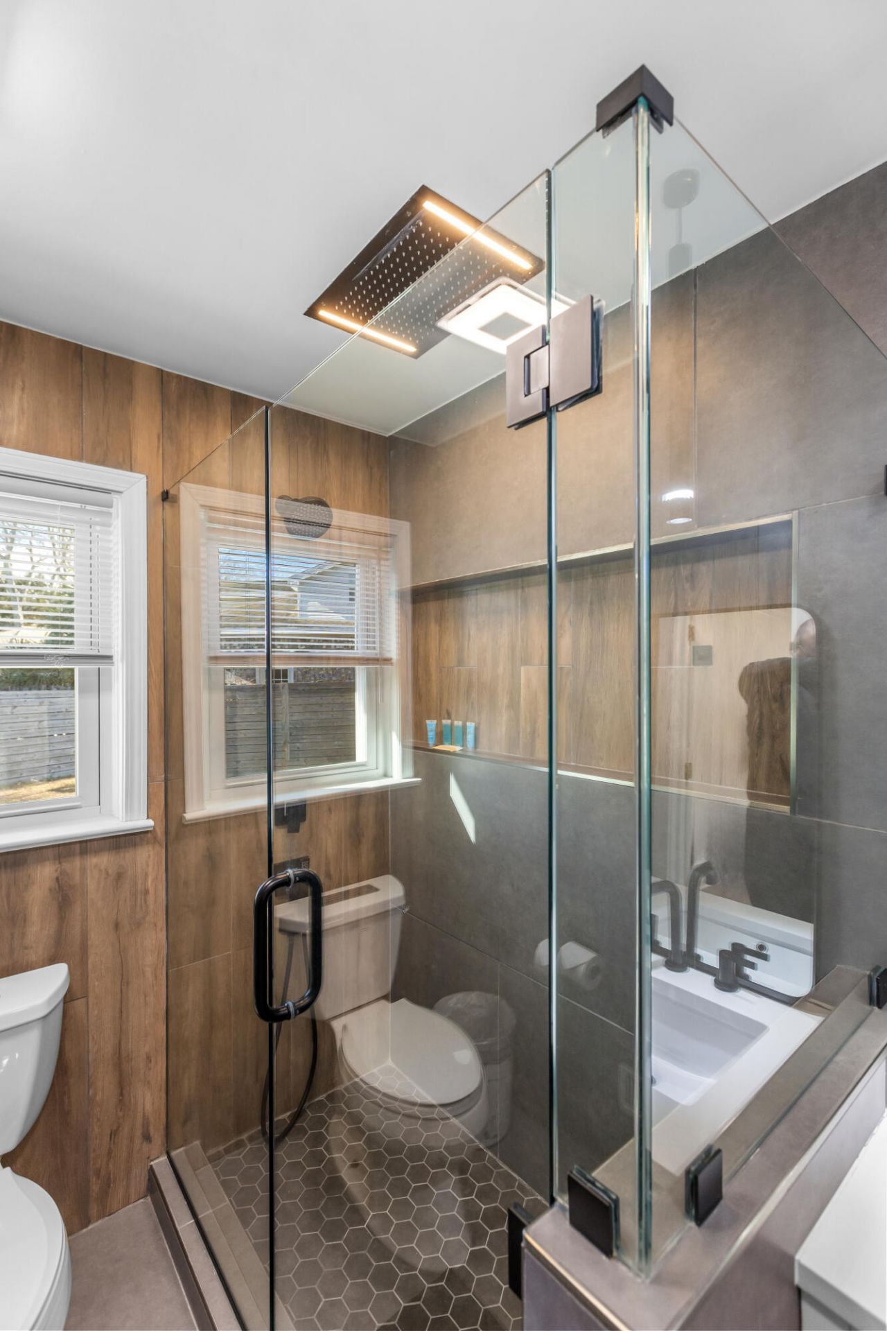 5320 Waterview Drive Photo 50