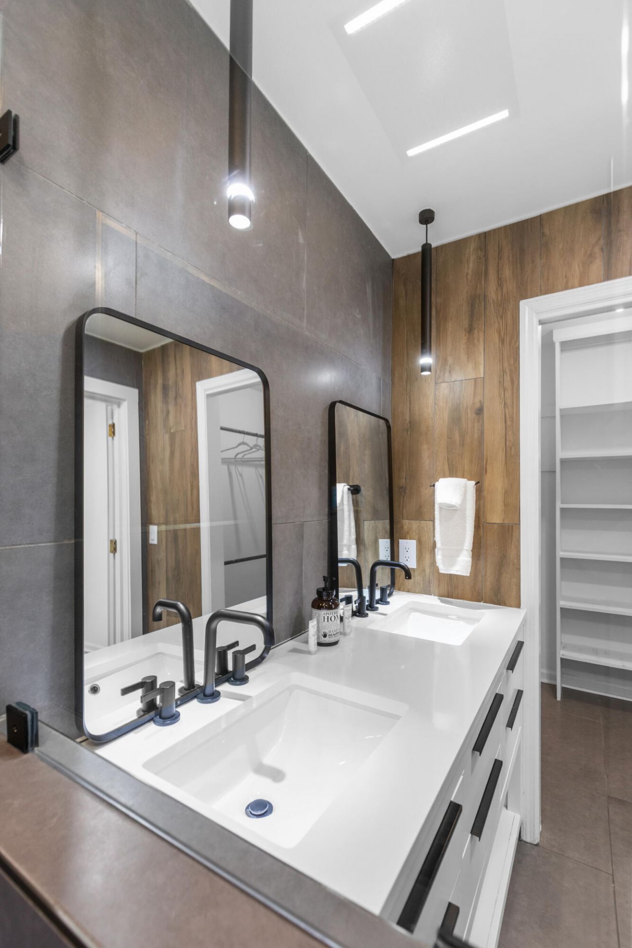 5320 Waterview Drive Photo 53