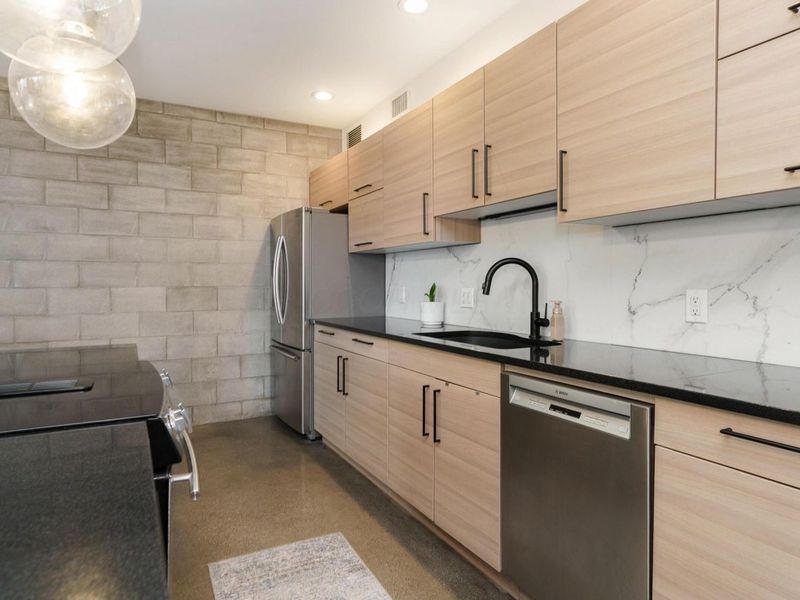 225 N 4th Street, Unit 301, Columbus, OH 43215 Photo 23